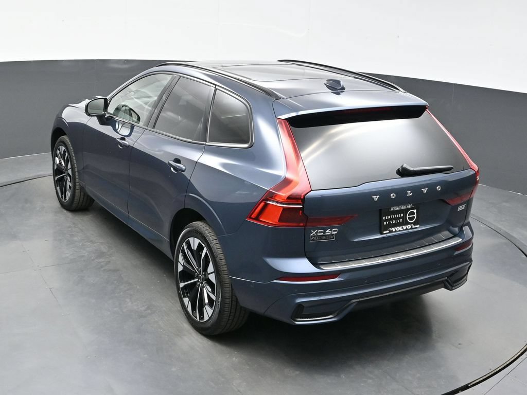 Used 2026 Volvo XC60 B5 Plus AWD/4WD image 33