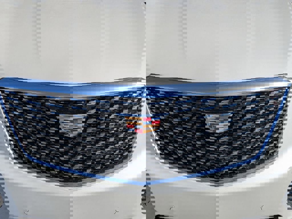 New 2026 Cadillac XT5 Luxury image 10