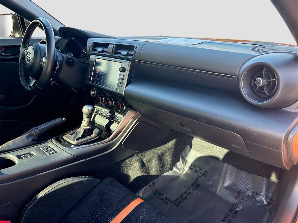 Used 2023 Toyota GR86 10th Anniversary SE image 27