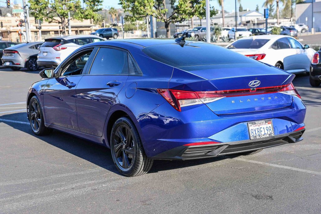 Used 2021 Hyundai Elantra SEL image 22