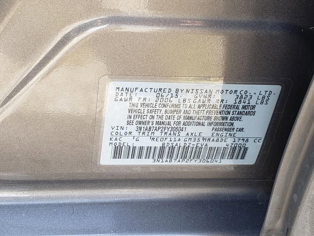 Used 2015 Nissan Sentra SV image 41