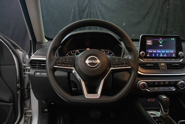 Used 2024 Nissan Altima 2.5 SV AWD/4WD image 23