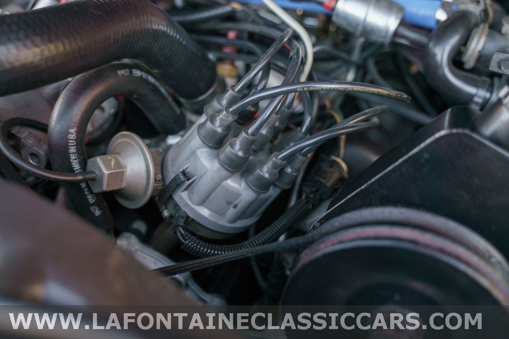 Used 1991 Jeep Grand Wagoneer Base image 56