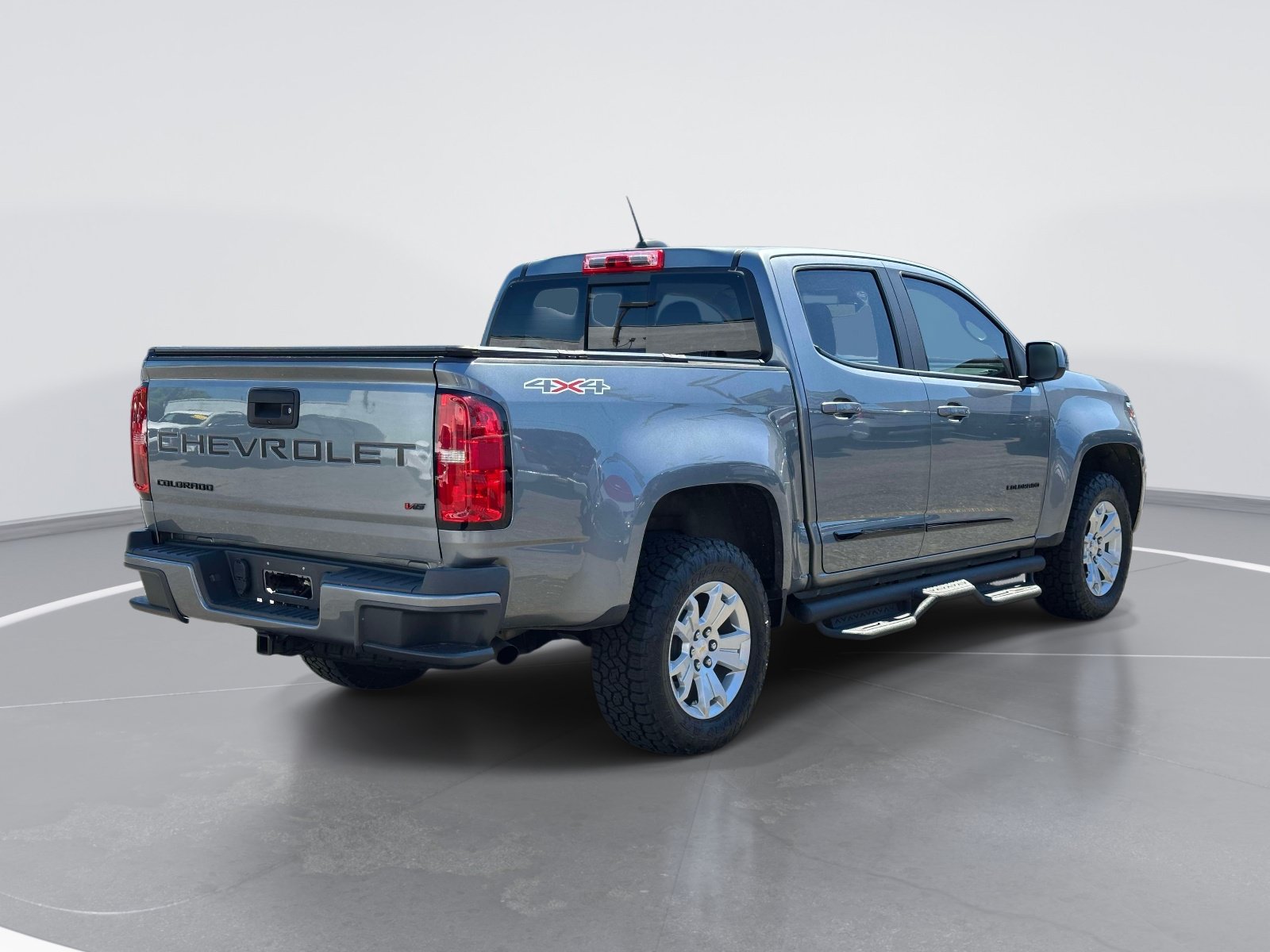 Used 2022 Chevrolet Colorado LT w/ LT Convenience Package AWD/4WD image 5