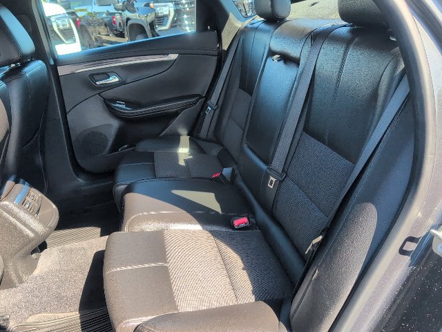Used 2019 Chevrolet Impala LT FWD image 31