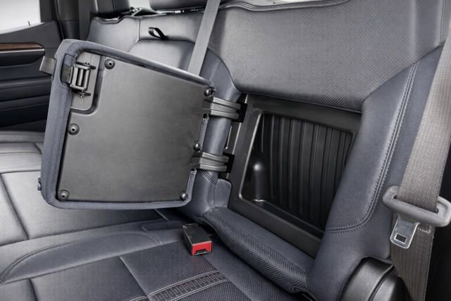 Used 2023 Chevrolet Silverado 1500 High Country w/ Technology Package image 18