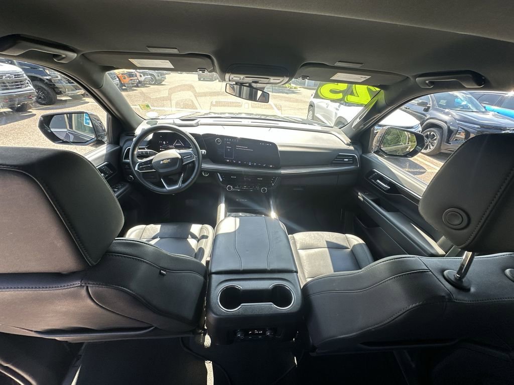 Used 2025 Chevrolet Tahoe LT RWD image 18