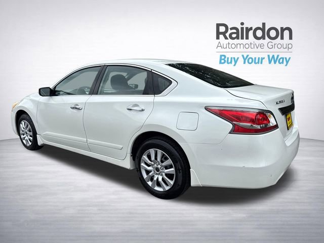 Used 2015 Nissan Altima 2.5 S FWD image 5