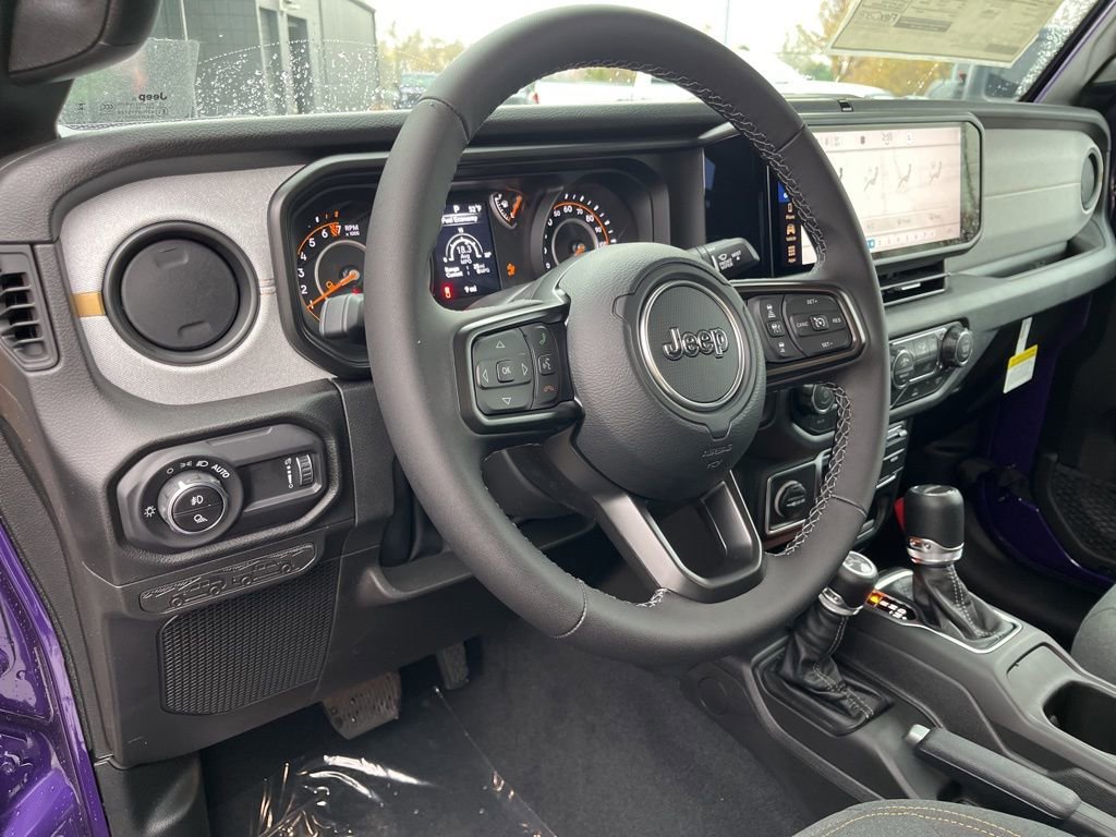 New 2026 Jeep Gladiator Sport AWD/4WD image 3