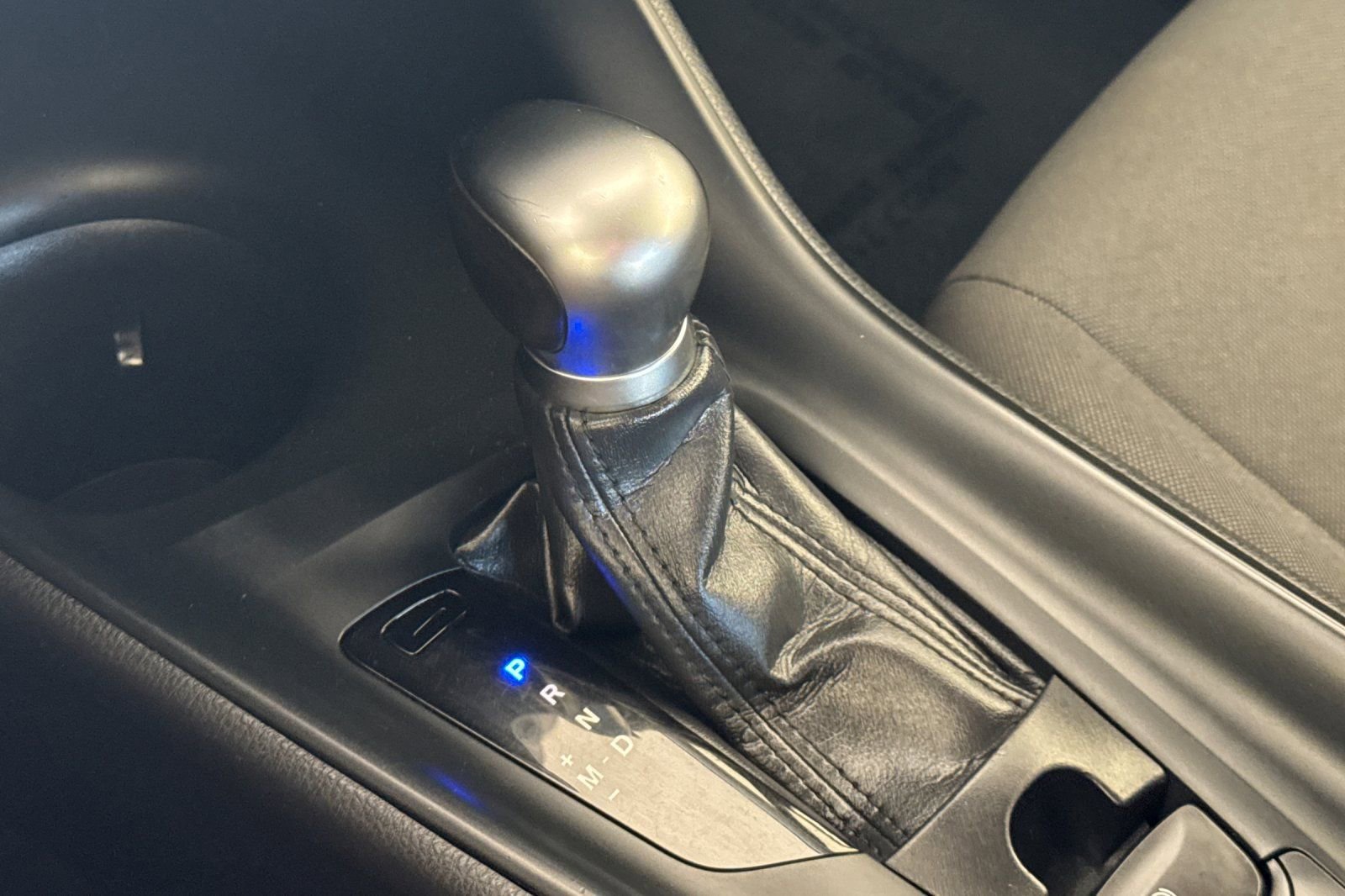 Used 2021 Toyota C-HR LE image 21