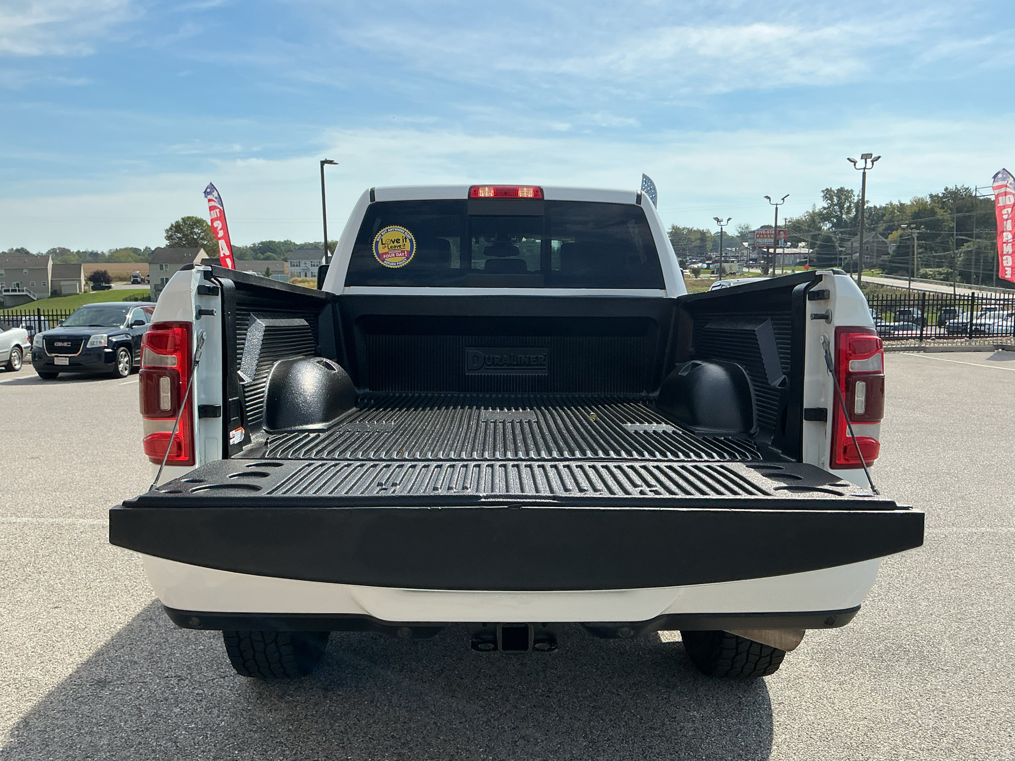 Used 2024 RAM 2500 Laramie AWD/4WD image 5