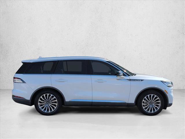 Used 2020 Lincoln Aviator Reserve w/ Class IV Trailer Tow Package RWD image 5
