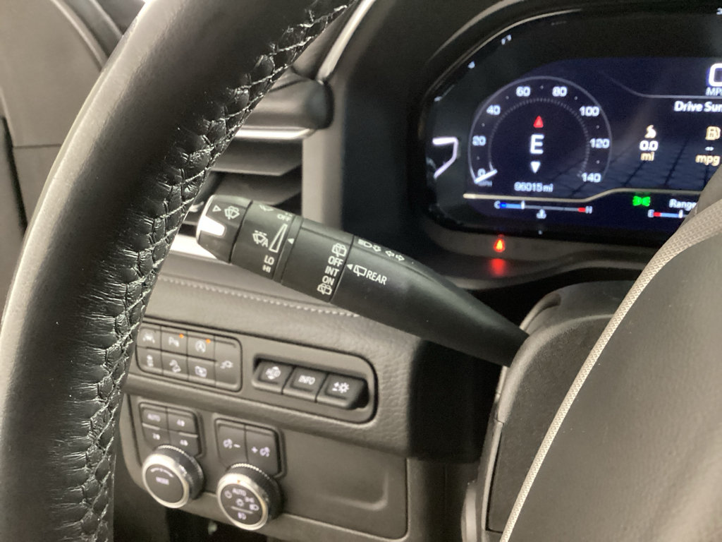 Used 2022 GMC Yukon XL Denali AWD/4WD image 24