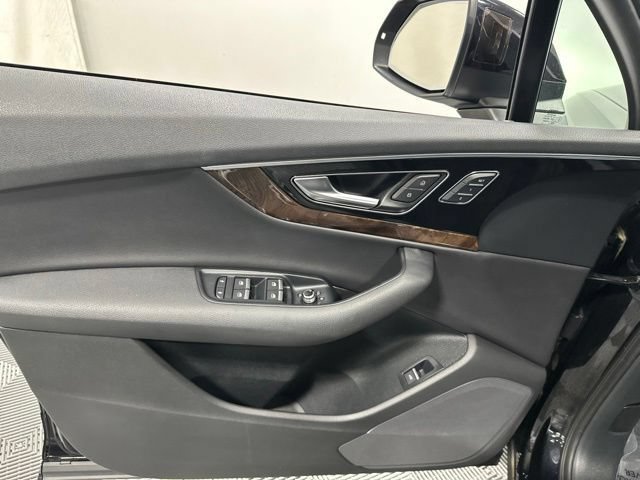 Used 2017 Audi Q7 3.0T Premium Plus AWD/4WD image 14