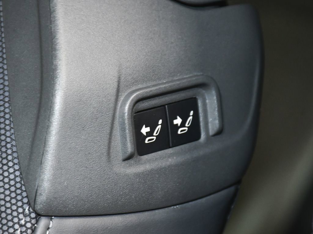 Used 2022 Land Rover Defender 90 X-Dynamic HSE AWD/4WD image 47