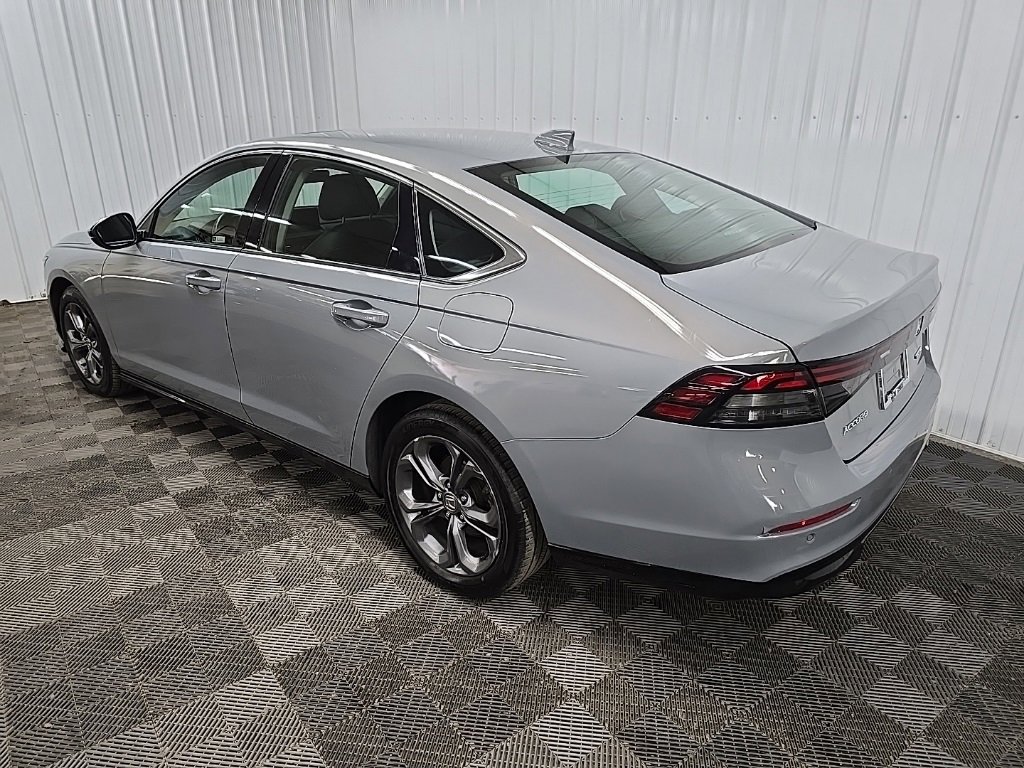 Used 2023 Honda Accord EX-L image 9