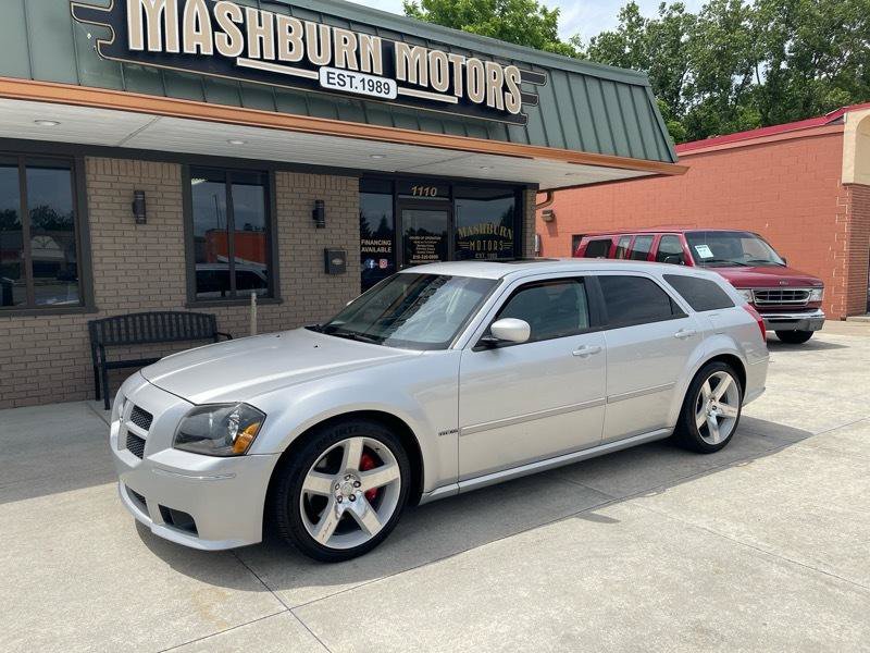 Used 2006 Dodge Magnum SRT8 w/ SRT Option Group III RWD image 2