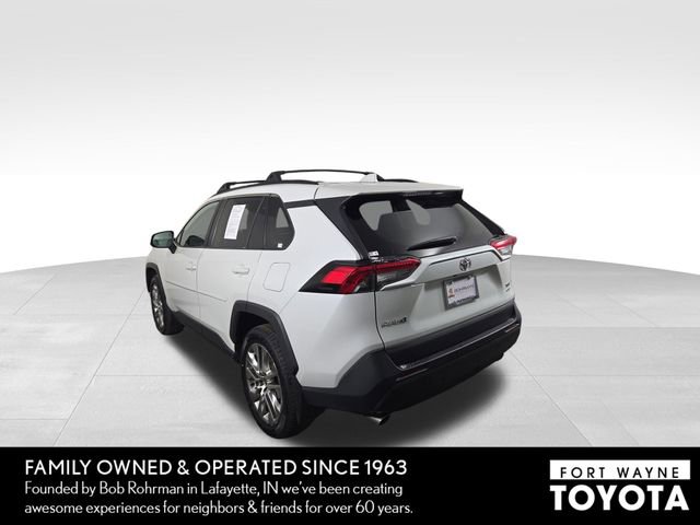 Used 2023 Toyota RAV4 XLE Premium image 9