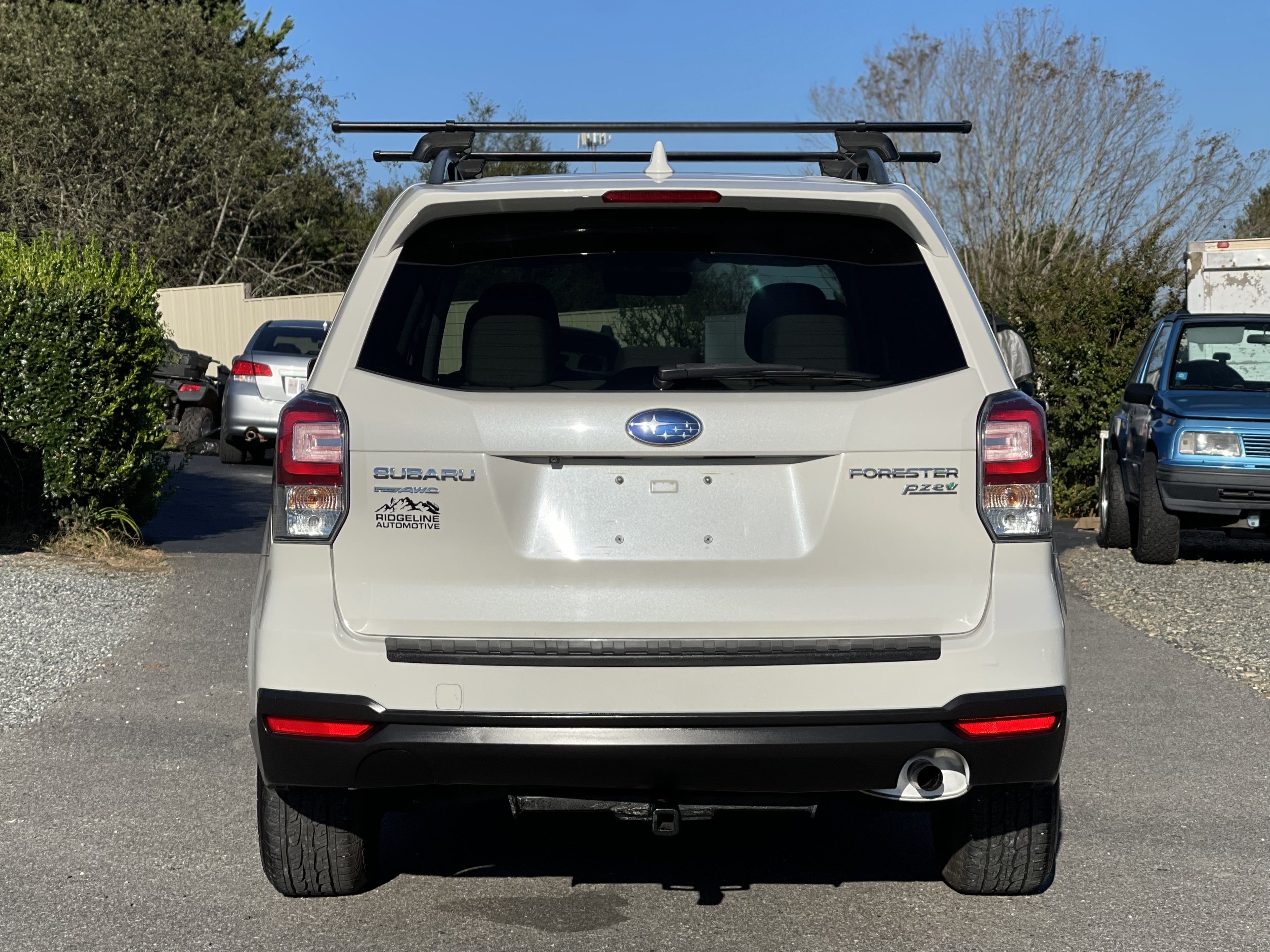 Used 2017 Subaru Forester 2.5i Premium w/ All-Weather Package AWD/4WD image 4