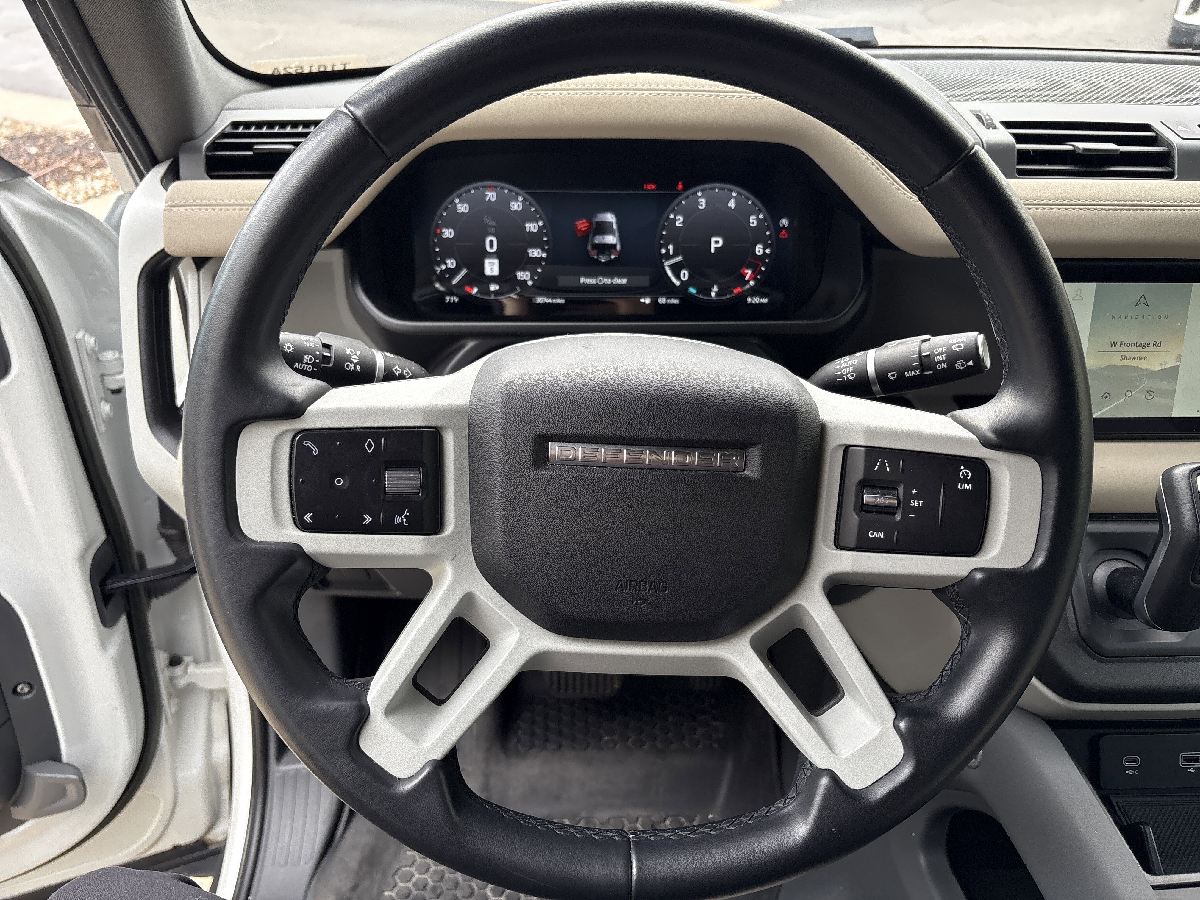 Used 2023 Land Rover Defender 90 X-Dynamic SE AWD/4WD image 19