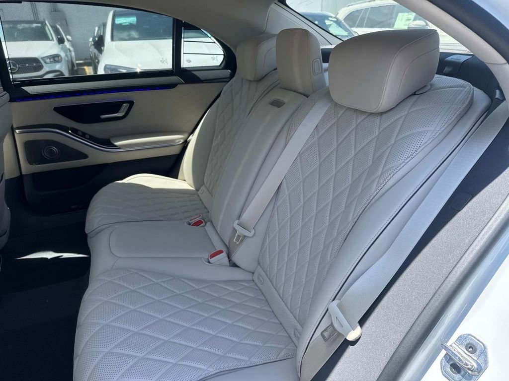 New 2025 Mercedes-Benz S 580 4MATIC Sedan image 6