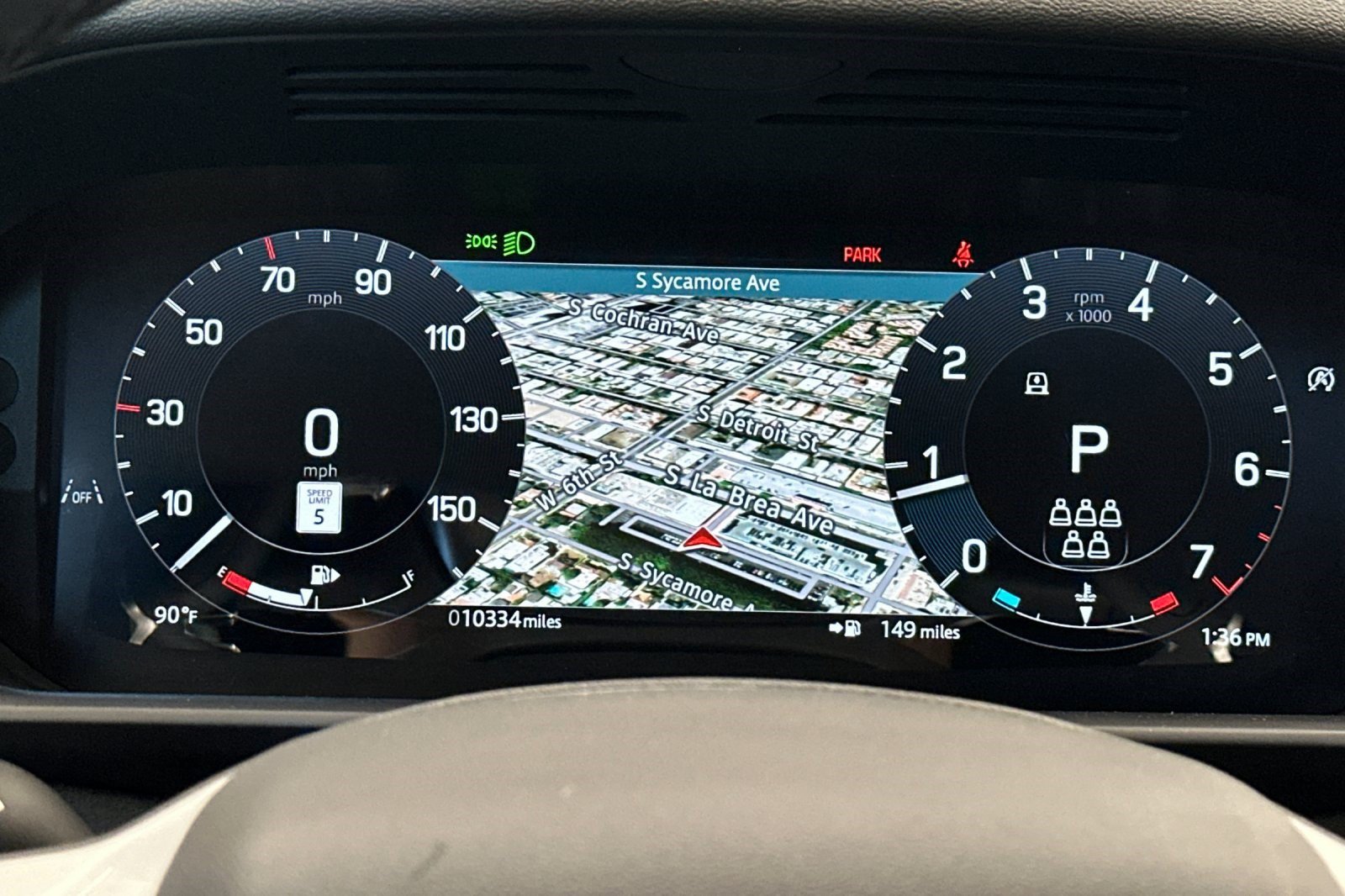 Certified 2025 Land Rover Discovery S AWD/4WD image 22