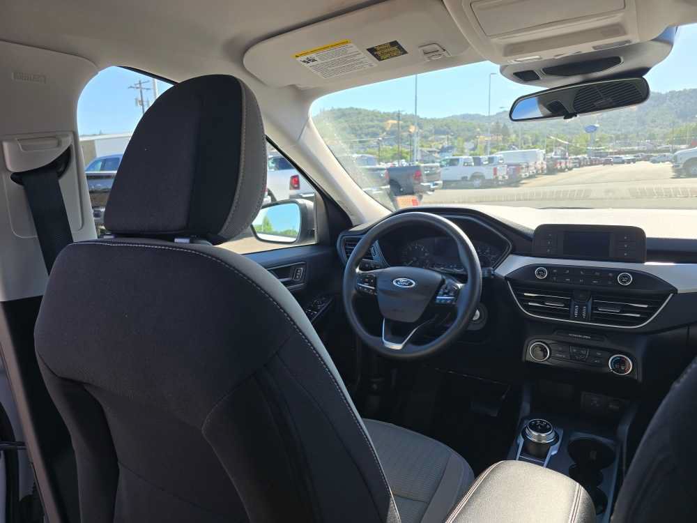 Used 2022 Ford Escape S AWD/4WD image 10