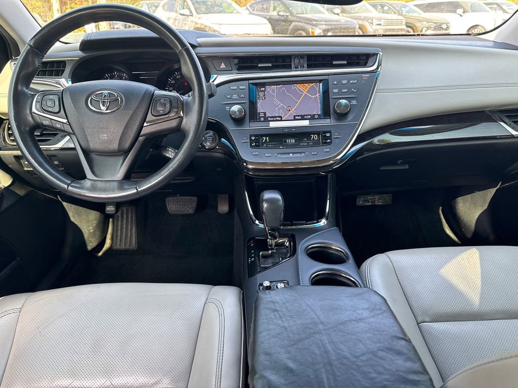 Used 2013 Toyota Avalon Limited image 21