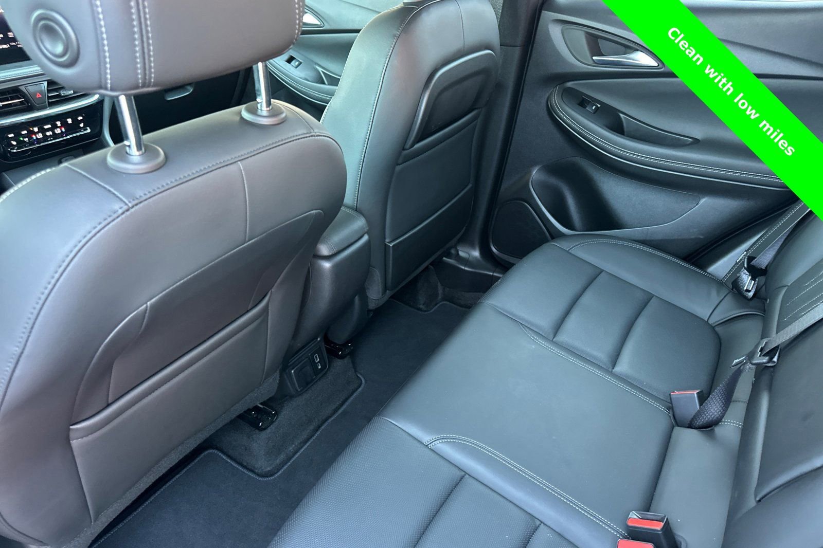 Used 2024 Buick Encore GX Avenir w/ Avenir Convenience Package image 15