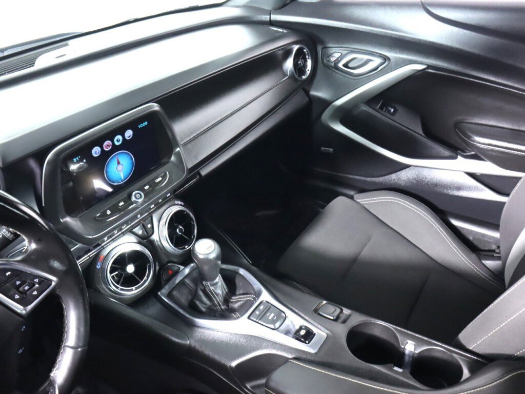 Used 2016 Chevrolet Camaro LT w/ Technology Package image 30