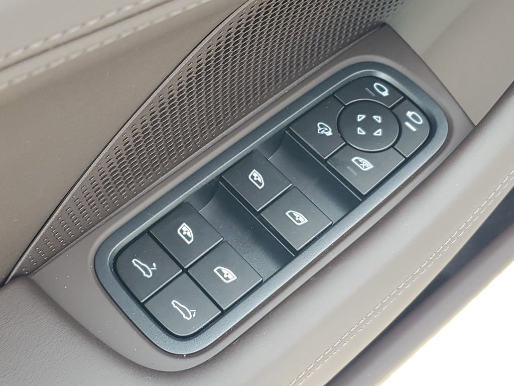 New 2026 Porsche Panamera image 27