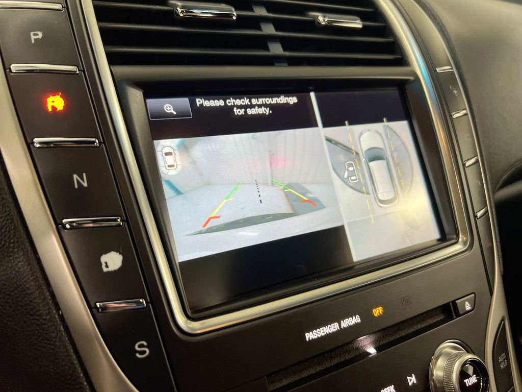 Used 2016 Lincoln MKX Reserve w/ Technology Package image 16