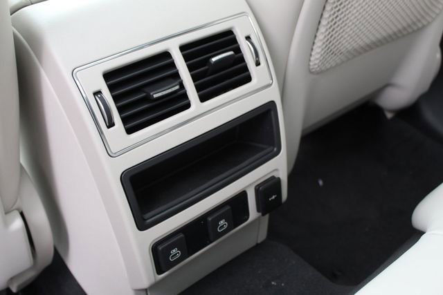 New 2026 Jaguar F-PACE R-Dynamic S image 22