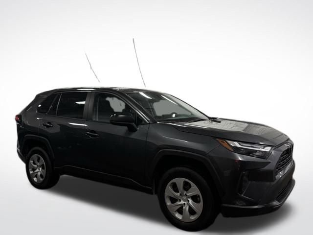 Used 2024 Toyota RAV4 LE image 4