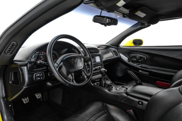 Used 2000 Chevrolet Corvette Convertible w/ Memory Pkg image 18