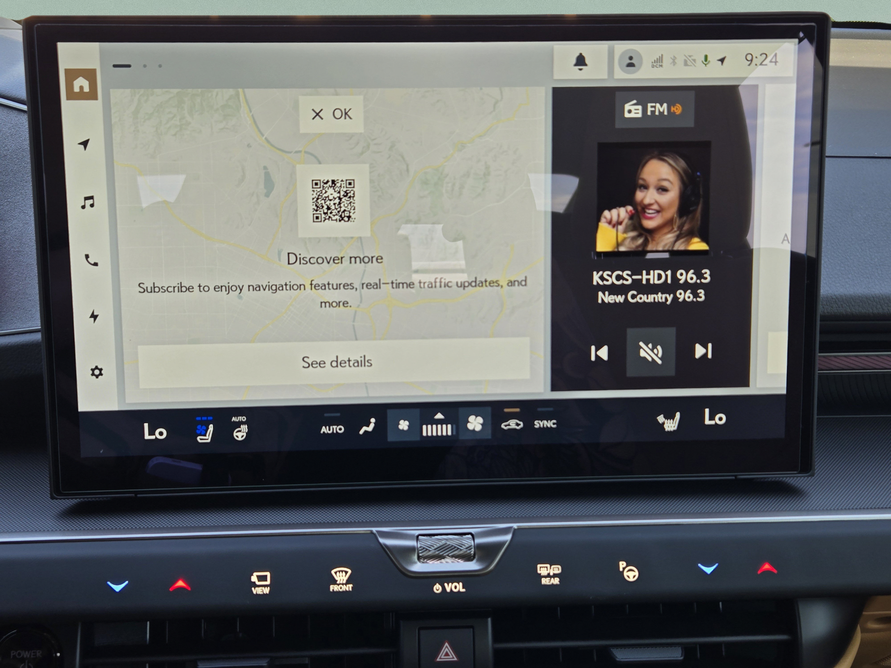 New 2026 Lexus ES 350e w/ Cold Area Package FWD image 8