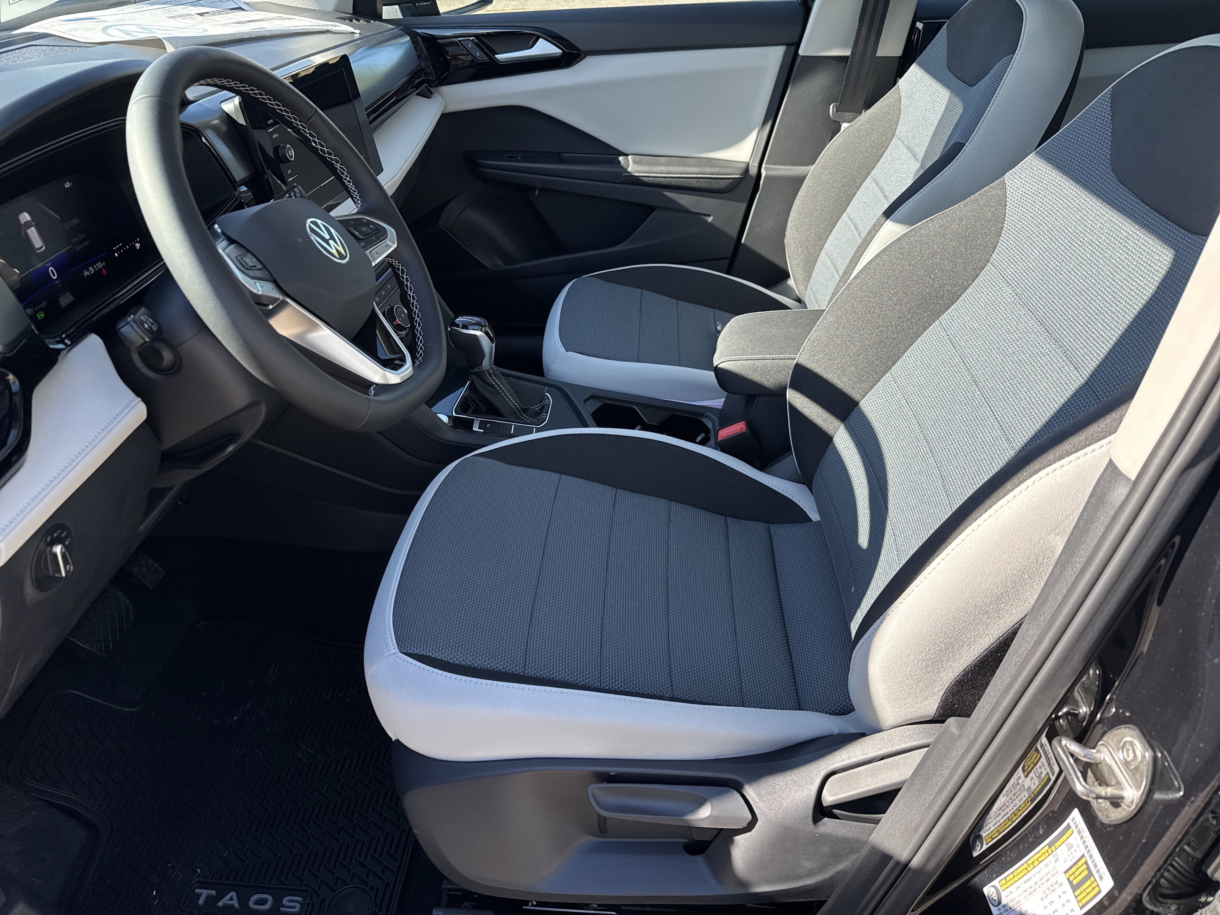 New 2026 Volkswagen Taos S image 5