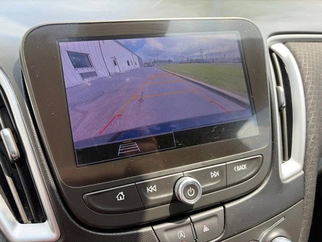 Used 2024 Chevrolet Malibu LT FWD image 22