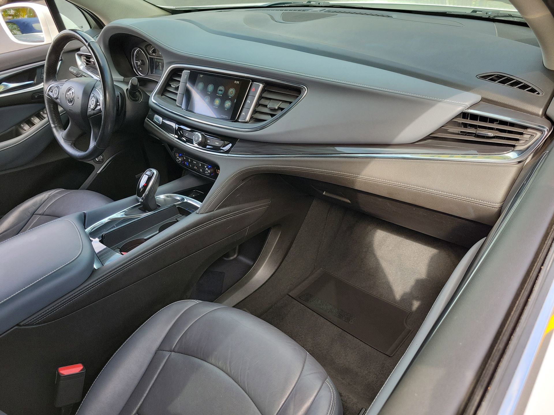 Used 2019 Buick Enclave Premium image 13