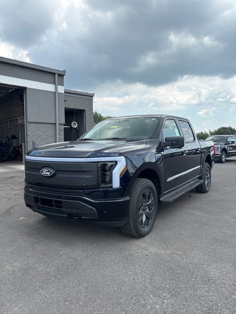 New 2025 Ford F150 Lightning Flash image 2