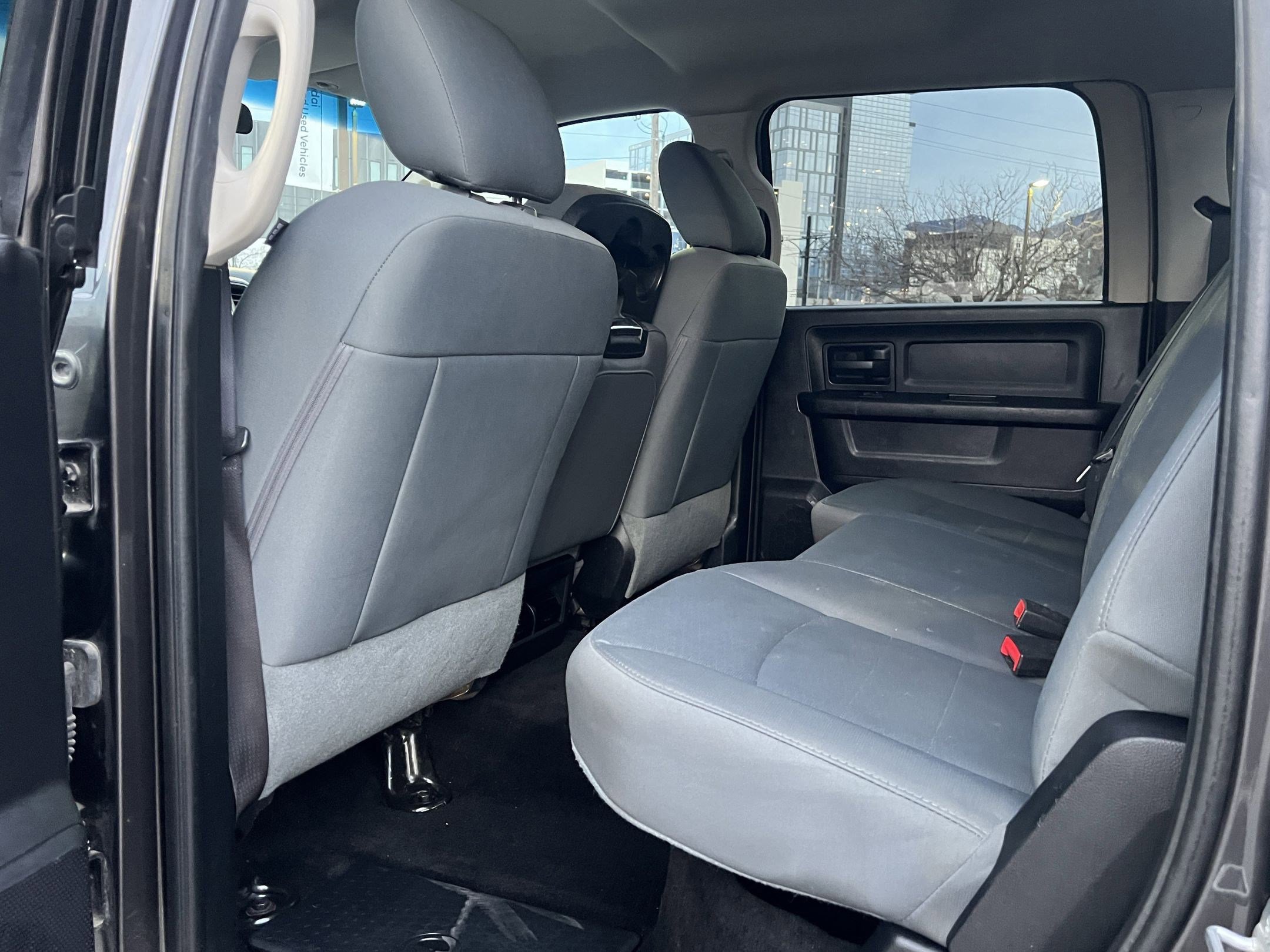 Used 2016 RAM 2500 Tradesman w/ Chrome Appearance Group image 21