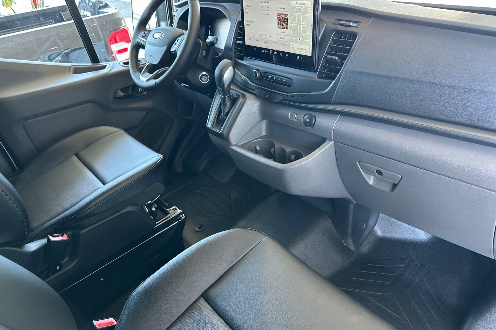 New 2026 Ford Transit 250 148 Medium Roof w/ Load Area Protection Package image 14