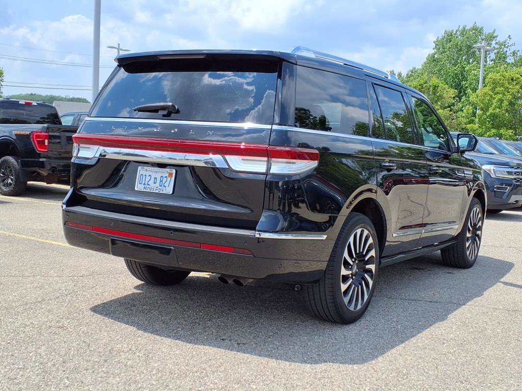 Used 2024 Lincoln Navigator Black Label image 7
