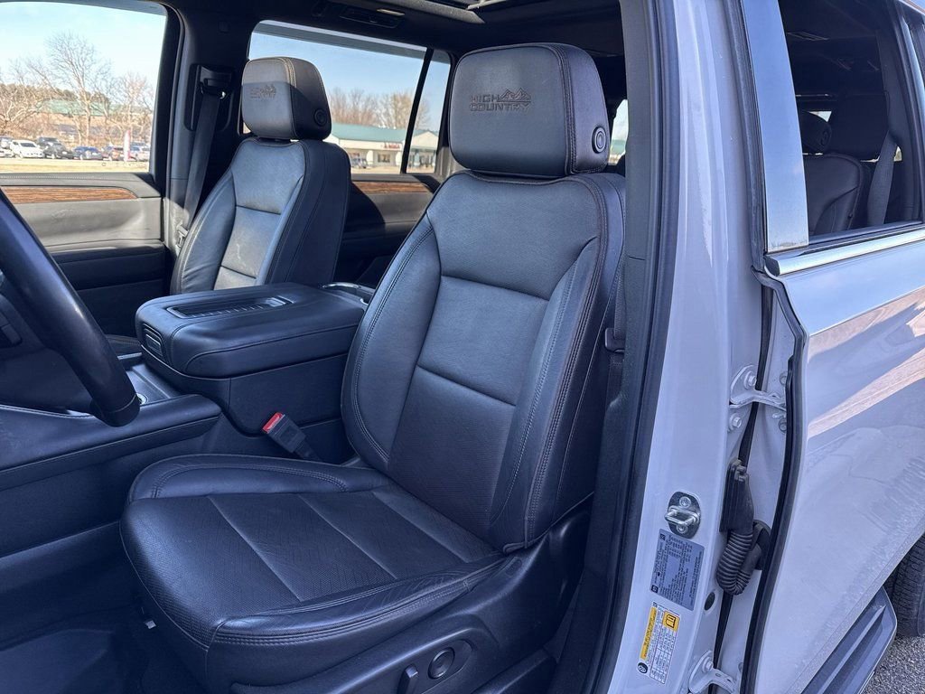 Certified 2023 Chevrolet Suburban High Country AWD/4WD image 15