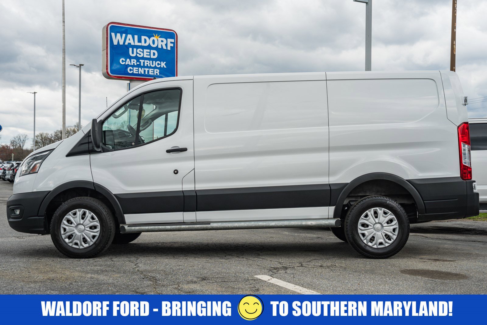 Used 2023 Ford Transit 250 Low Roof w/ Exterior Upgrade Package image 4