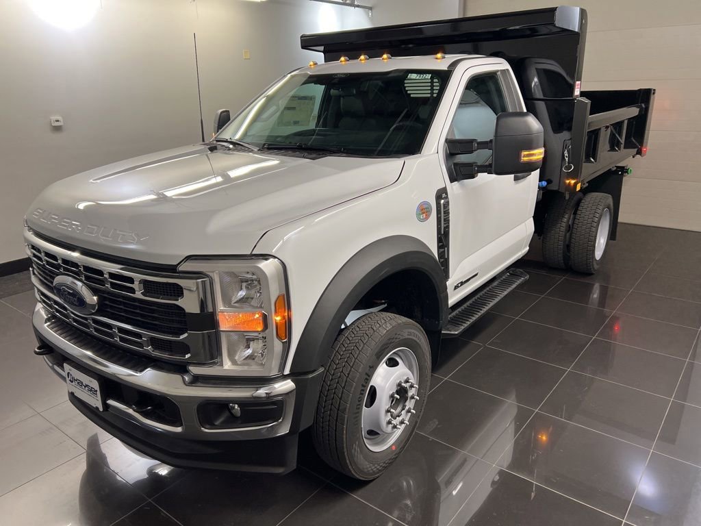 New 2026 Ford F550 4x4 Regular Cab Super Duty image 3