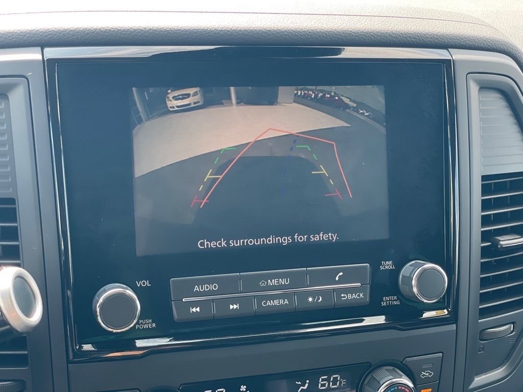 Used 2024 Nissan Titan SV w/ SV Convenience Package image 16