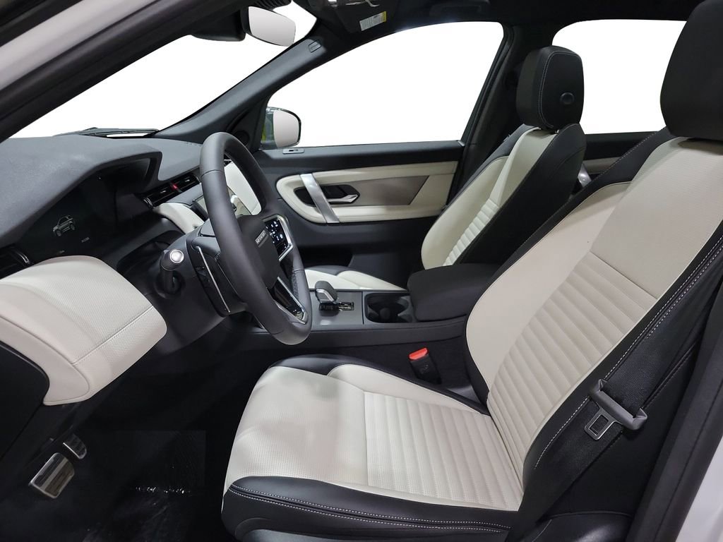 New 2026 Land Rover Discovery Sport Landmark AWD/4WD image 13