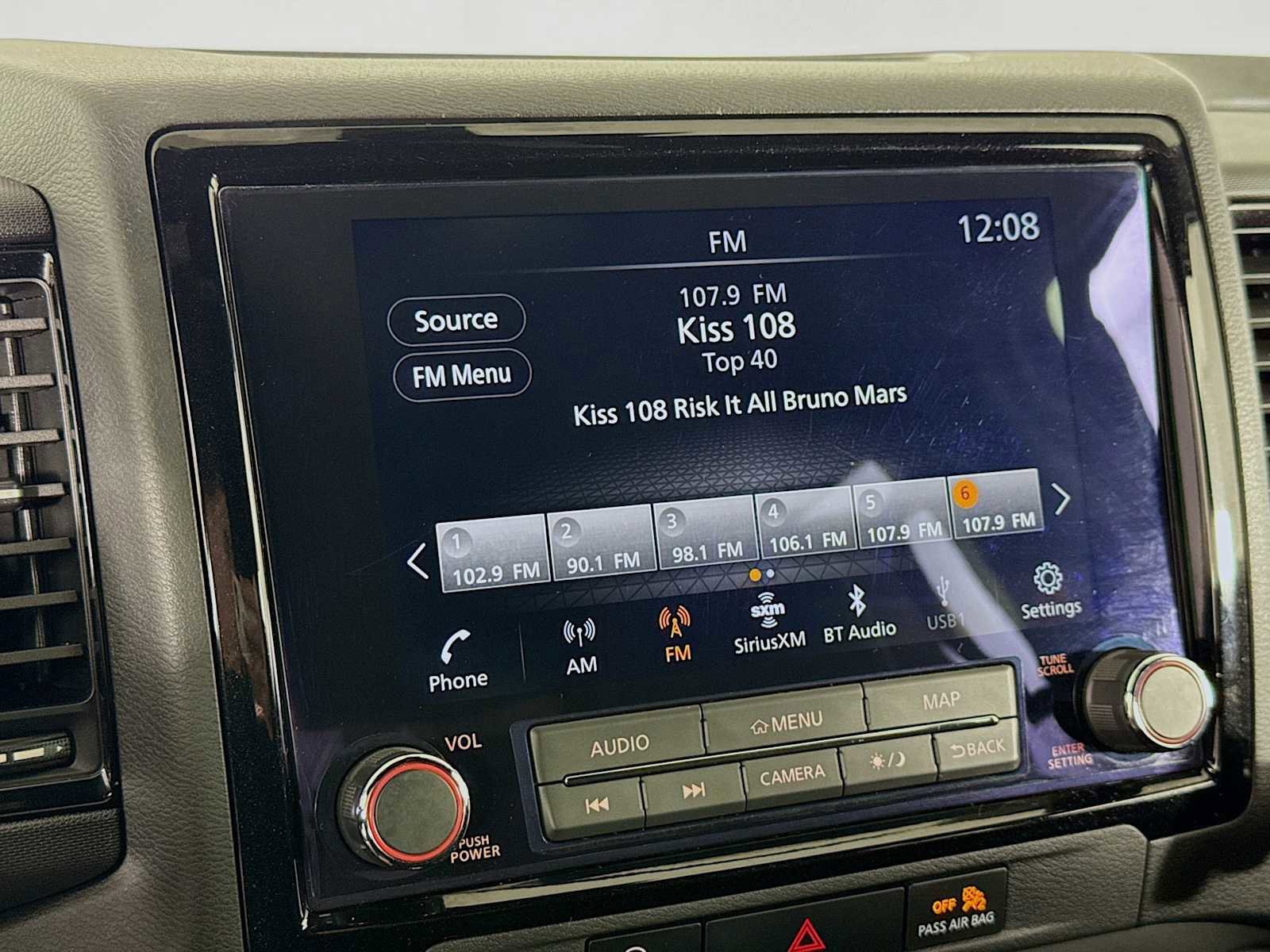 Used 2024 Nissan Frontier PRO-4X w/ Technology Package image 14