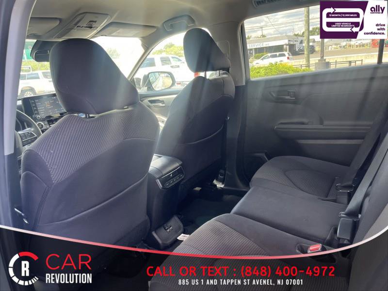 Used 2021 Toyota Highlander L FWD image 28